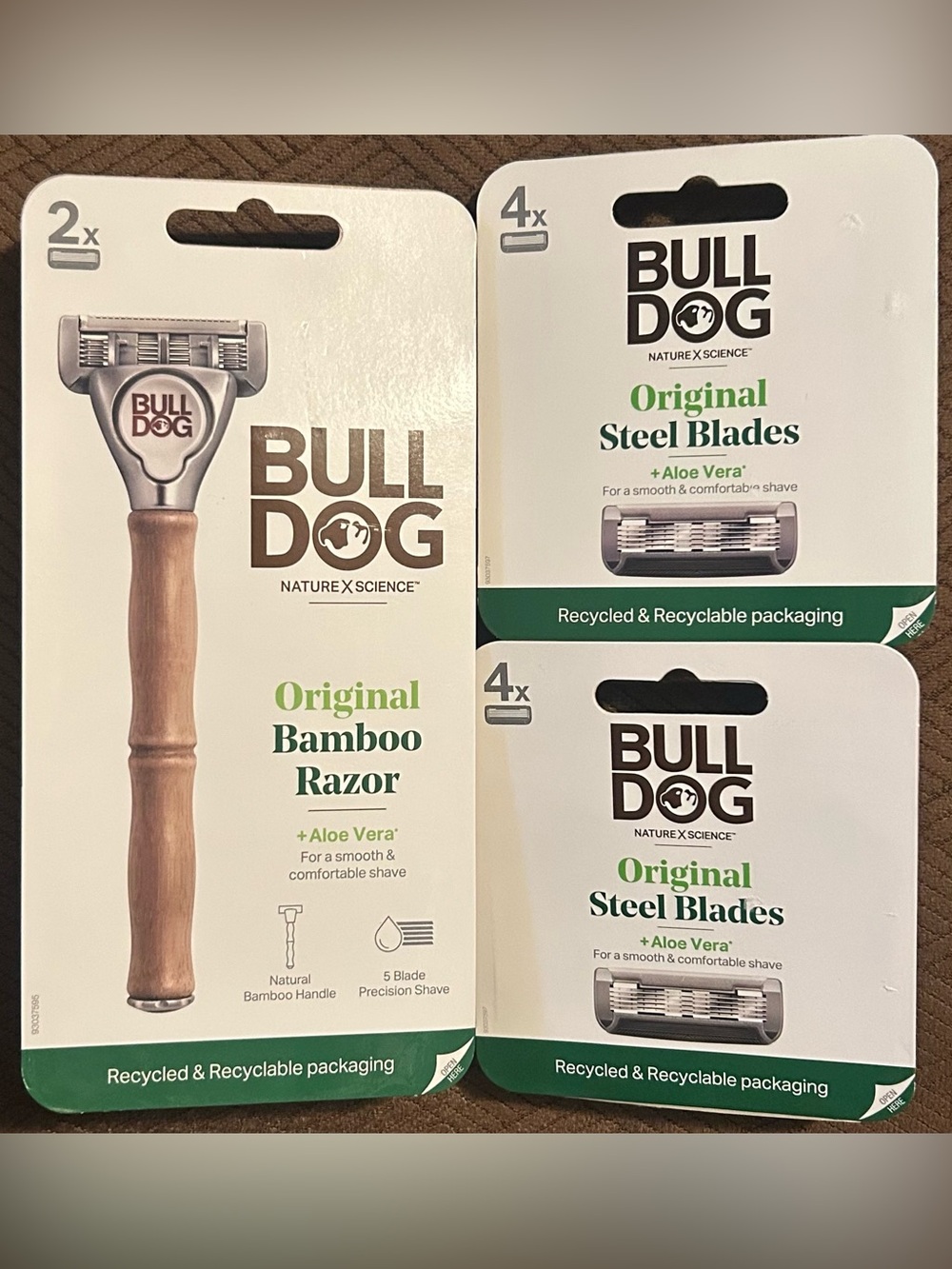 Bull Dog Original Bamboo Razor + 2 Packs 4 ct Steel Blades + Aloe Vera